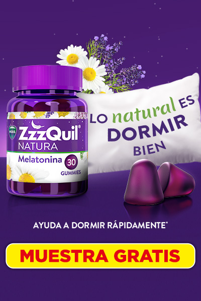 Imagen frasco de 30 gummies Zzzquil natura Melatonina con una almohada con gummies al lado derecho con el texto: Lo normal es dormir bien. Ayuda  a dormir rápidamente. Abajo texto: Muestras gratis 